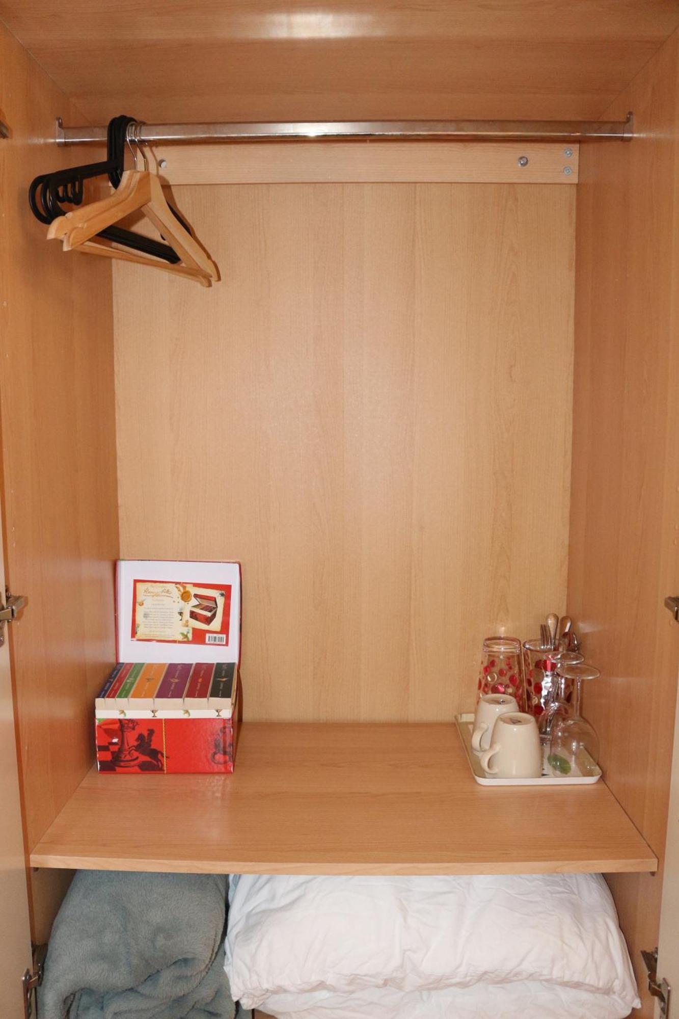 Ensuite Master Bedroom, Private Bathroom, Inside Family Home, Walking Distance To Harry Potter Watford  Extérieur photo
